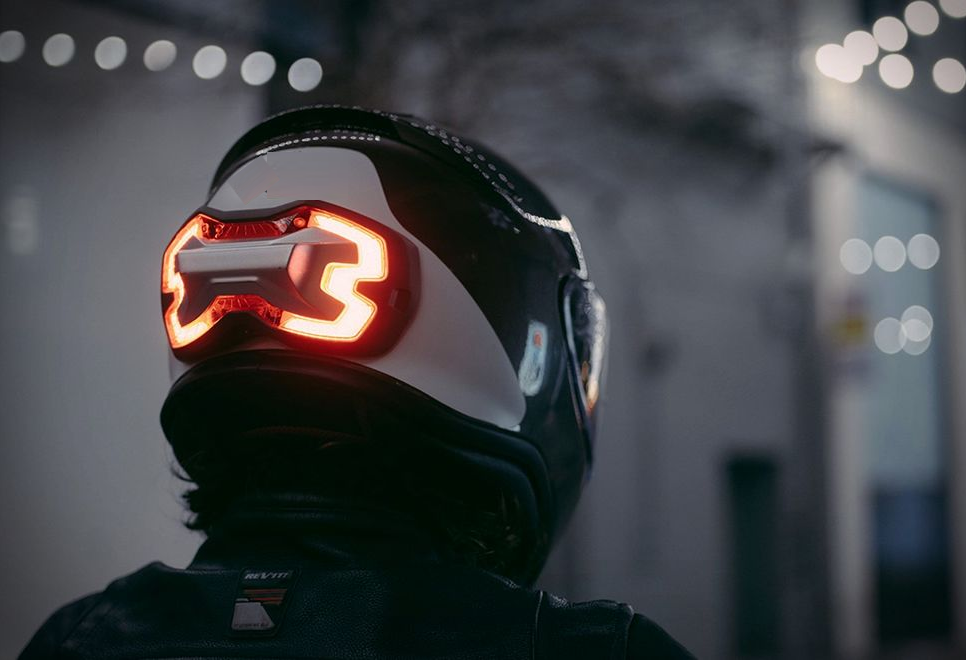 Helmet SignalPro™ Helmet LED Brake Light System
